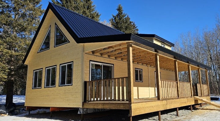 NORDIC LOG CABIN KITS (MANY SIZE & PRICE OPTIONS TO FIT YOUR LOT & BUDGET- SCROLL DOWN)